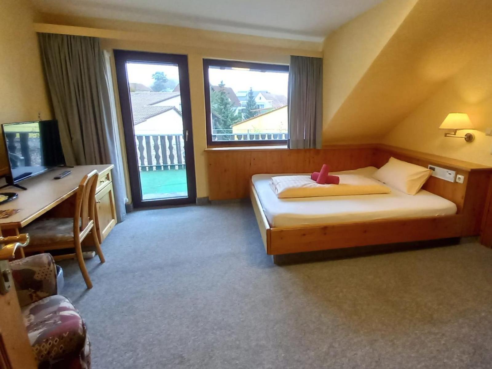 Hotel-Barbarossa-Garni Bei Hanau Rodenbach  Екстер'єр фото