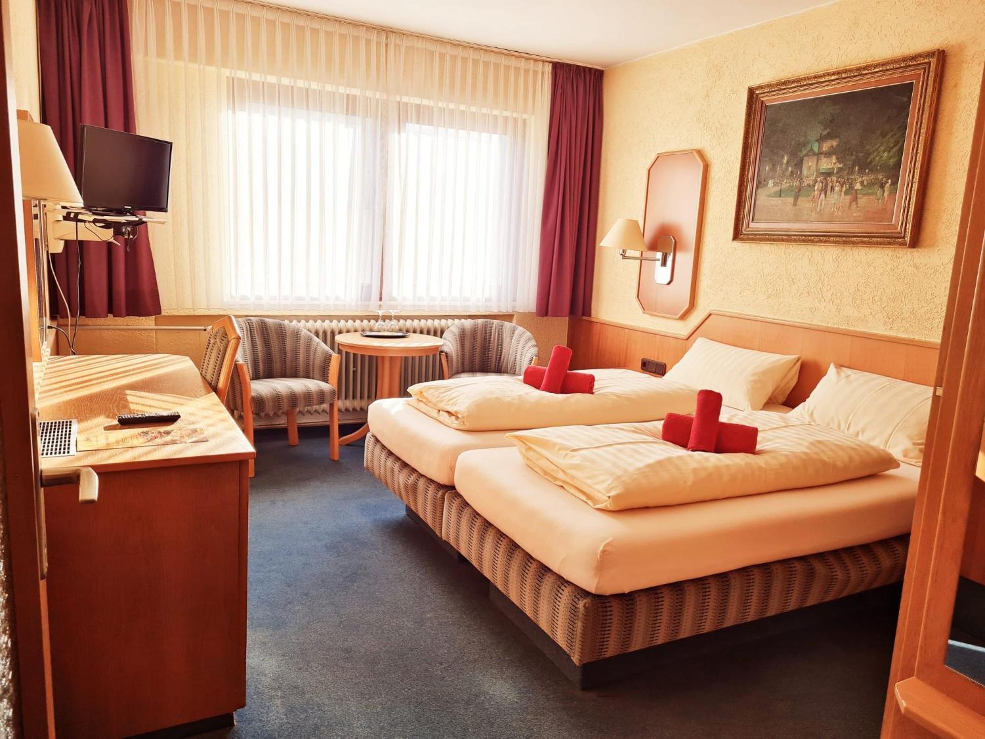 Hotel-Barbarossa-Garni Bei Hanau Rodenbach  Екстер'єр фото