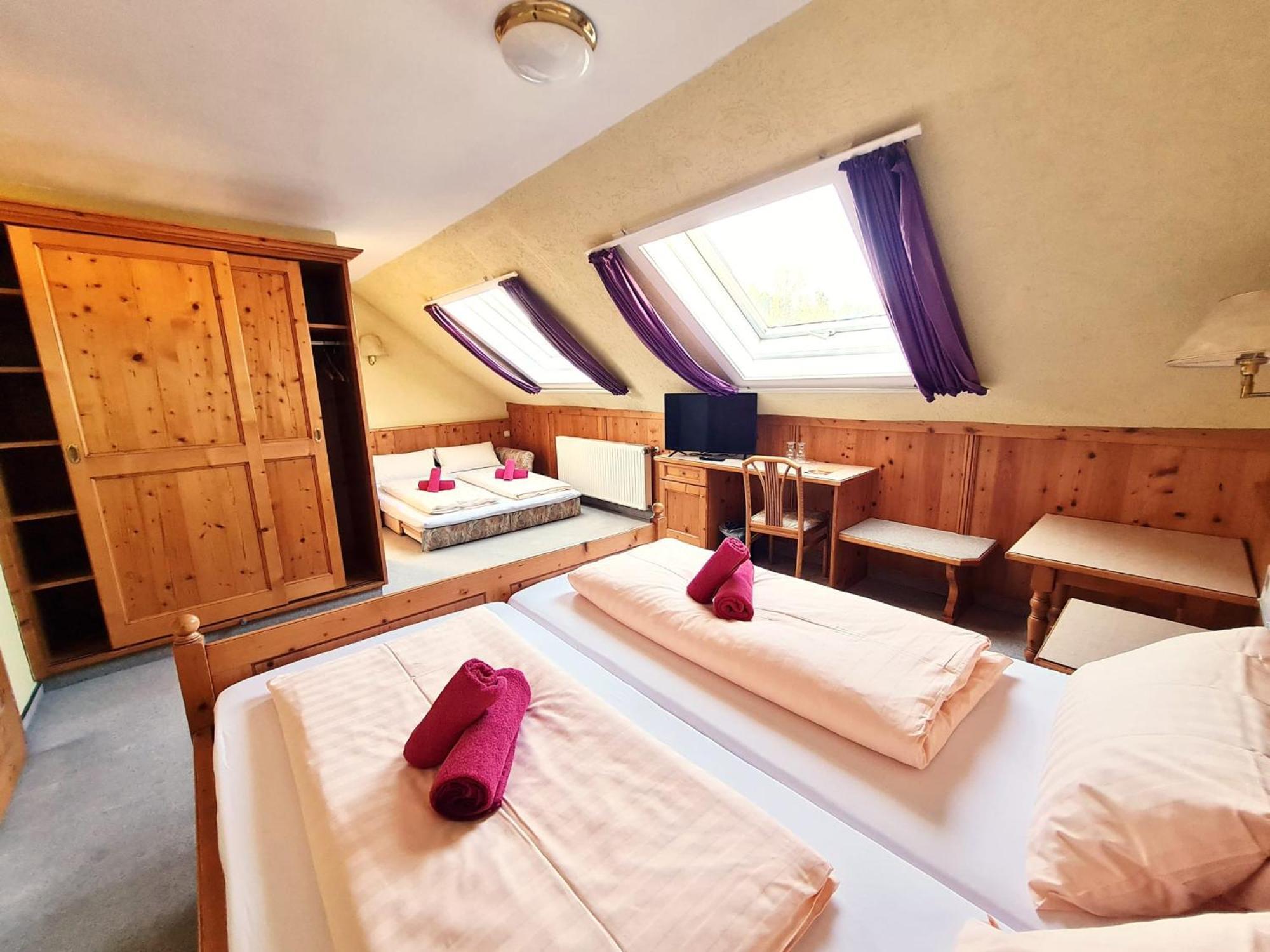 Hotel-Barbarossa-Garni Bei Hanau Rodenbach  Екстер'єр фото